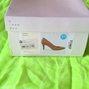 a New Day Gemma heels, tan
